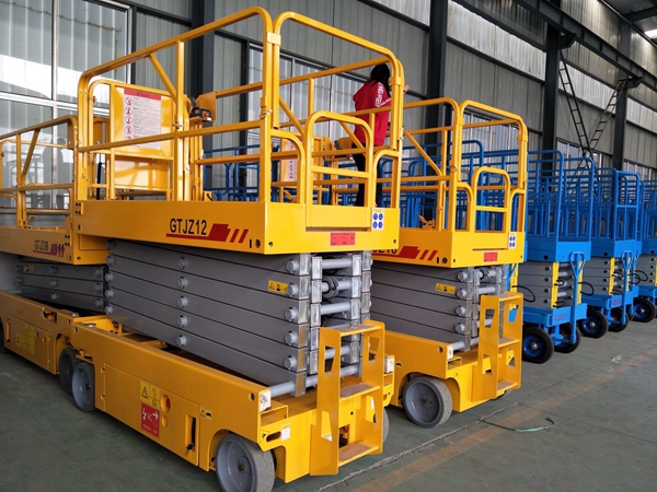 移動升降平臺之自行式升降平臺 移動升降平臺之自行式升降平臺